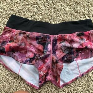 Lululemon speed up short